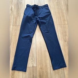 Van Heusen Men’s slimfit stretch flex dress pant. EUC